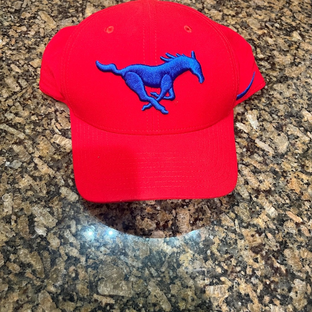 SMU Mustangs NIKE Sideline Cap
